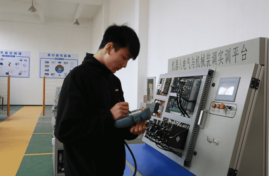 機器人電氣與機械裝調(diào)實訓(xùn)
