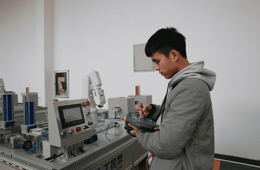 ABB工業(yè)機器人實操